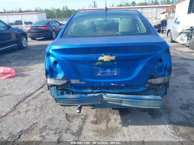 Chevrolet Sonic Ls Auto 2017 1G1JB5SHXH4159720 Image 6