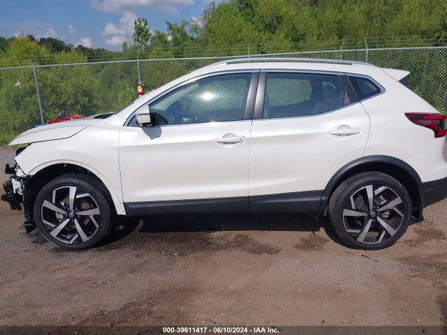 JN1BJ1CV1NW351218 Nissan Rogue Sport Sl Fwd Xtronic Cvt