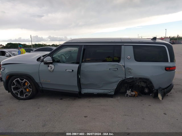 Rivian R1s Launch Edition 2023 7PDSGABL8PN006734 Image 15