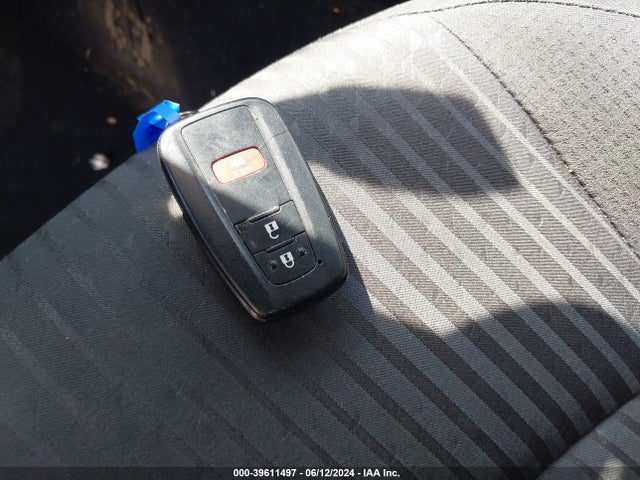 Toyota Prius Three 2016 JTDKARFU8G3516930 Image 11