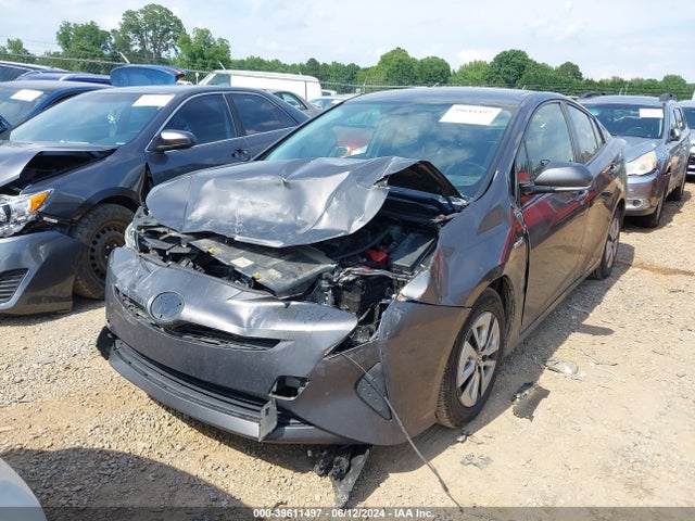 Toyota Prius Three 2016 JTDKARFU8G3516930 Image 2