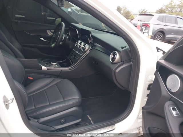 W1KWF8DB0MR617909 Mercedes-Benz C 300 Sedan