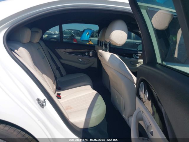 WDDZF4JB9KA518012 Mercedes-Benz E 300