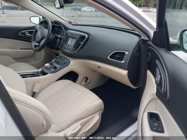 1C3CCCAB4GN155190 Chrysler 200 Limited