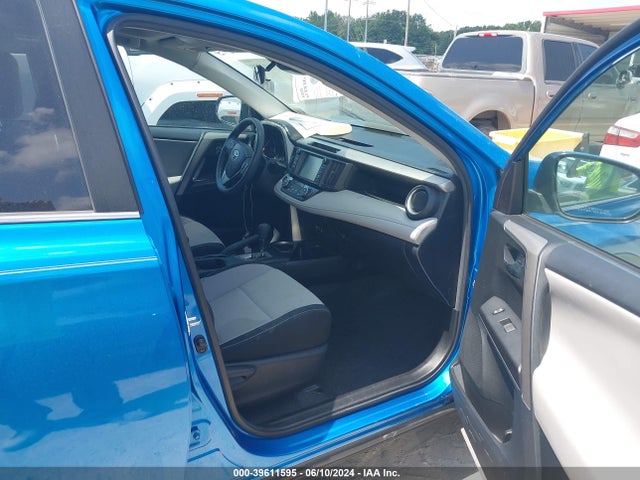 Продаж на аукціоні авто 2018 Toyota Rav4 Xle, vin: 2T3WFREV9JW429295, номер лоту: 39611595