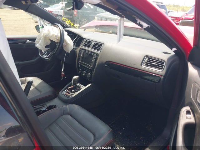 3VW4T7AJ6HM348657 Volkswagen JETTA GLI