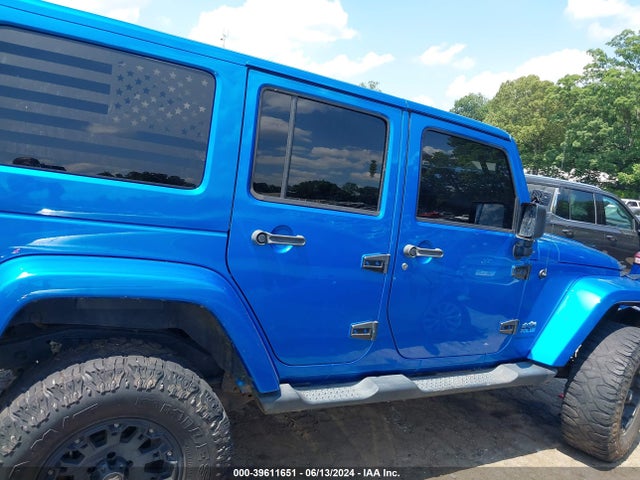 1C4BJWEG3EL168283 Jeep Wrangler Unlimited Polar Edition
