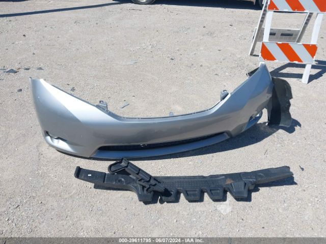 5TDYZ3DCXHS772710 Toyota Sienna Xle Premium 8 Passenger