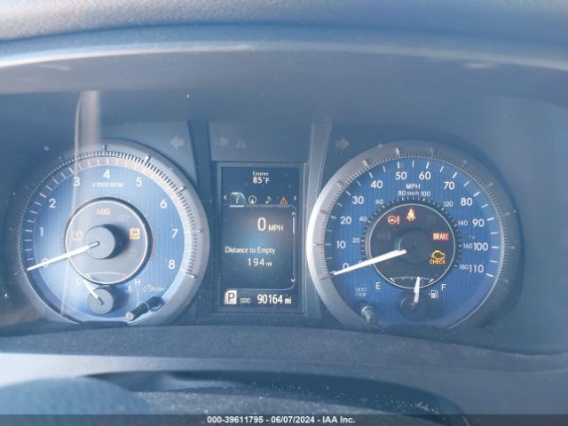 5TDYZ3DCXHS772710 Toyota Sienna Xle Premium 8 Passenger