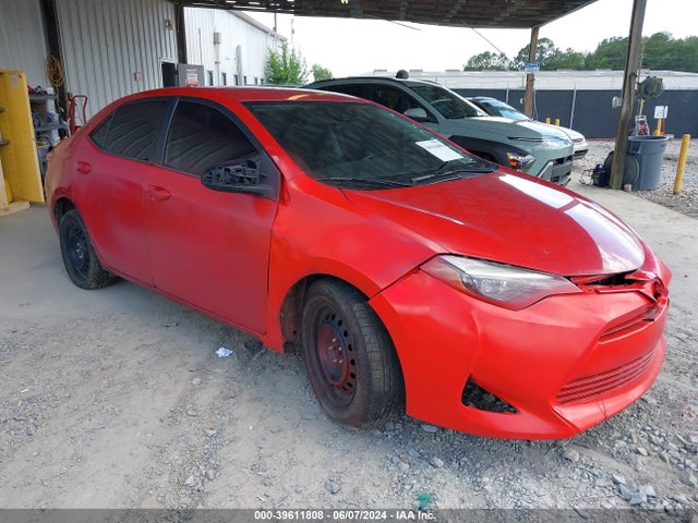 Toyota COROLLA LE 2018 2T1BURHE4JC102975 main image