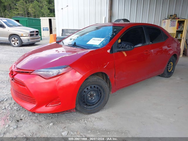Toyota COROLLA LE 2018 2T1BURHE4JC102975 Image 2