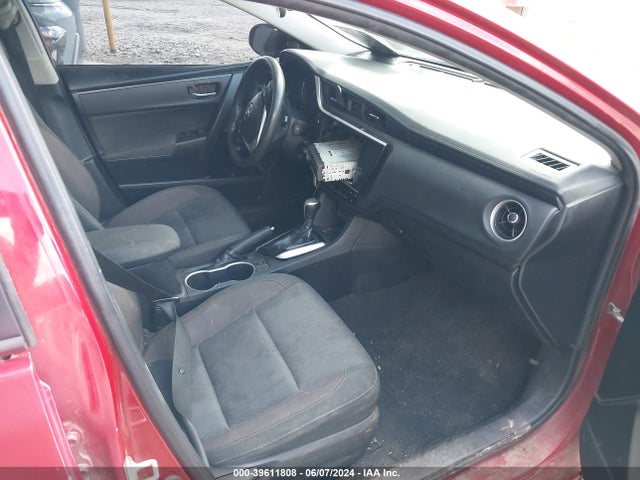 Toyota COROLLA LE 2018 2T1BURHE4JC102975 Image 5