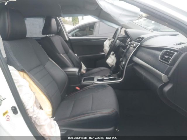 4T1BF1FK3GU120864 Toyota CAMRY SE