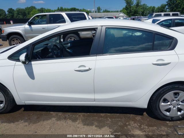3KPFK4A75HE037541 KIA FORTE LX