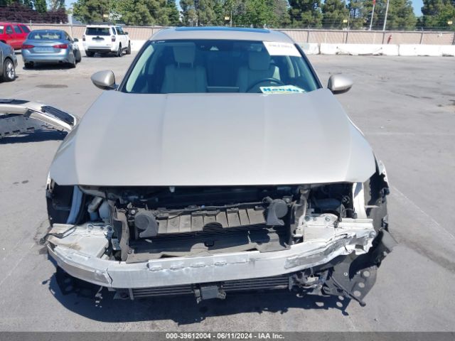 1HGCV2F95JA016188 Honda Accord Touring 2.0t