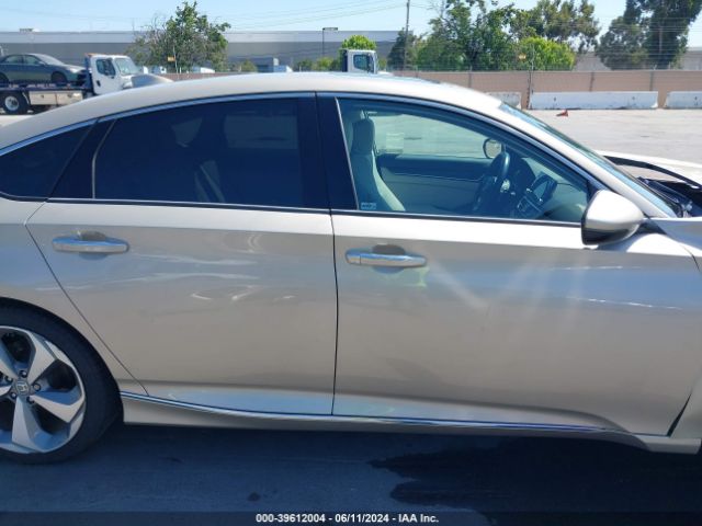 1HGCV2F95JA016188 Honda Accord Touring 2.0t