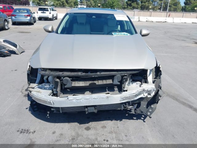 1HGCV2F95JA016188 Honda Accord Touring 2.0t