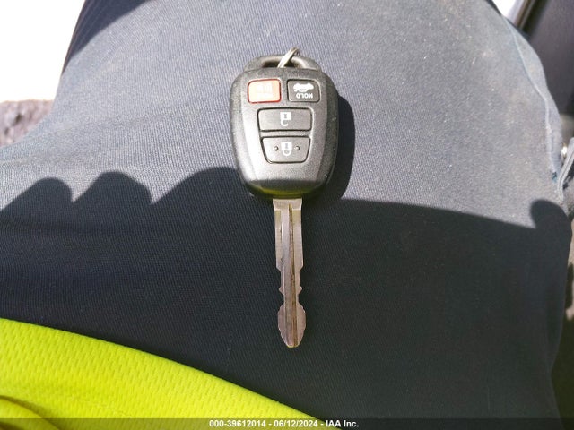 Toyota COROLLA LE 2015 2T1BURHE0FC440770 Image 11