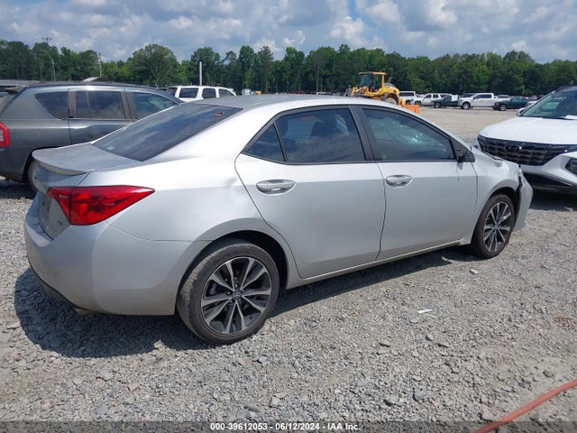 Toyota COROLLA SE 2017 5YFBURHE9HP631218 Image 4