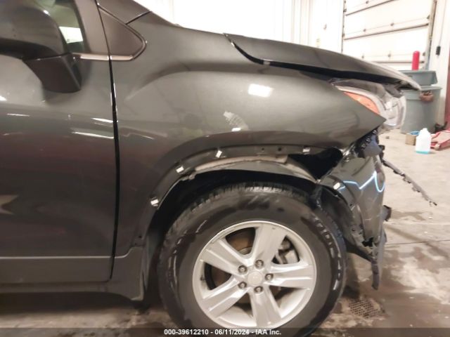 3GNCJPSB0JL244499 Chevrolet Trax Lt