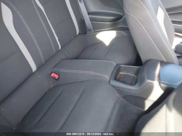 Chevrolet Camaro 1lt 2017 1G1FB1RX1H0105516 Image 8