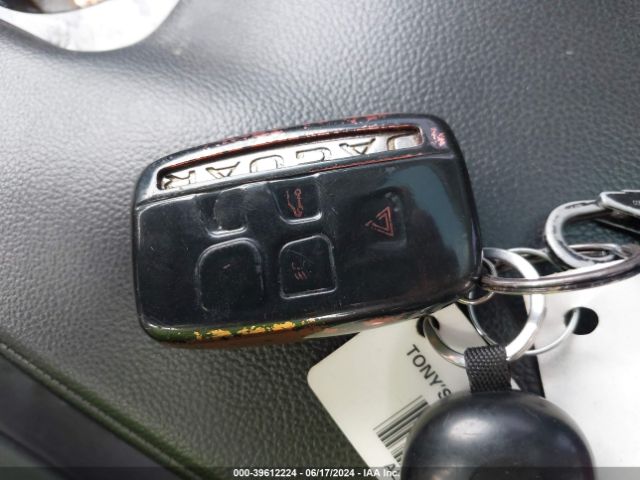 SAJAD4BG8HA974651 Jaguar Xe 25t Premium