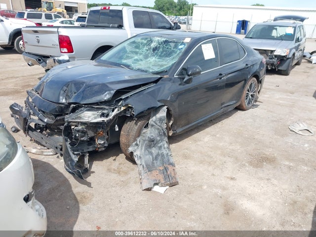 Toyota CAMRY SE 2019 4T1B11HK2KU800629 Image 2