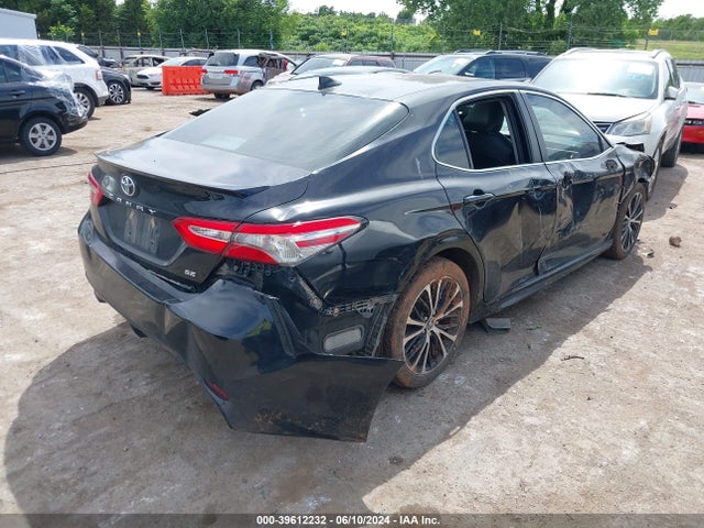 Toyota CAMRY SE 2019 4T1B11HK2KU800629 Image 4