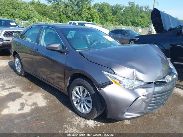 Toyota CAMRY LE 2016 4T4BF1FK8GR577112 Image 1