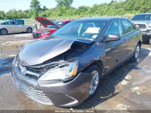 Toyota CAMRY LE 2016 4T4BF1FK8GR577112 Image 2