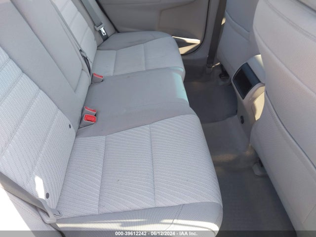 Toyota CAMRY LE 2016 4T4BF1FK8GR577112 Image 8