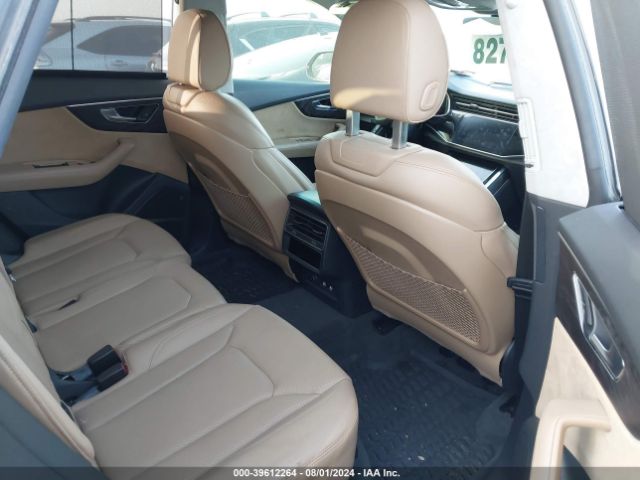 WA1FVAF10KD037086 Audi Q8 55 Premium