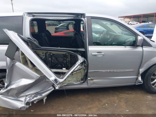 2C4RC1HG8FR710946 Chrysler Town & Country S