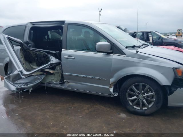 2C4RC1HG8FR710946 Chrysler Town & Country S