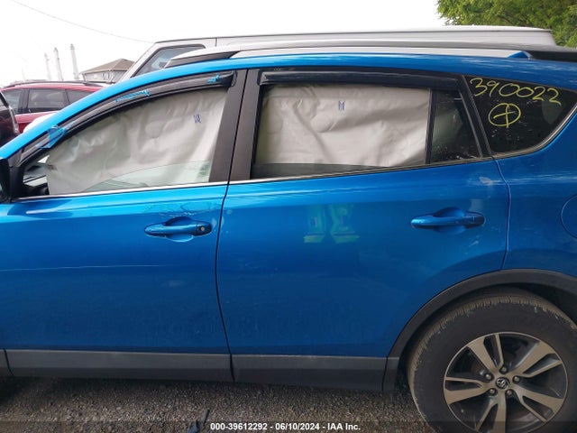 Toyota Rav4 Xle 2017 2T3WFREV5HW390022 Image 14