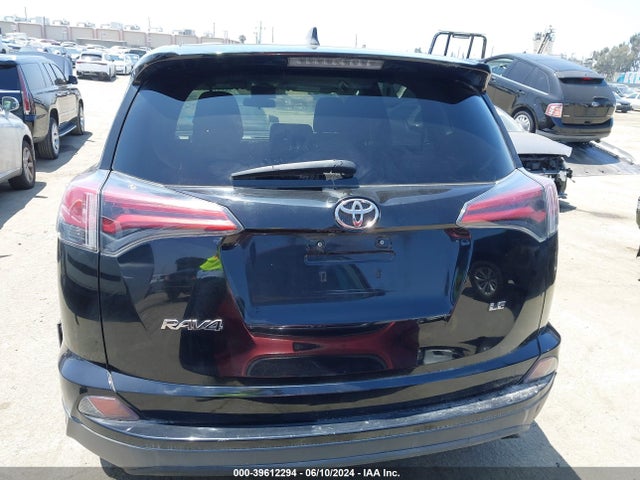 Toyota RAV4 LE 2018 2T3ZFREV5JW429968 Image 16