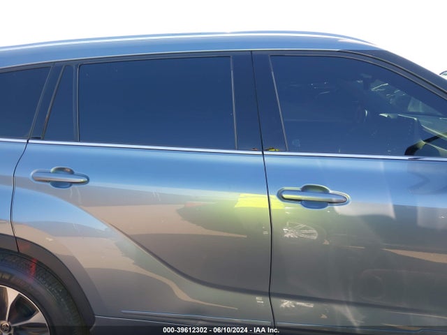 Toyota Highlander Xle 2021 5TDHZRAHXMS033124 Image 13