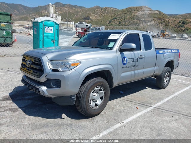 Toyota Tacoma Sr 2017 5TFRX5GN3HX101876 Image 2