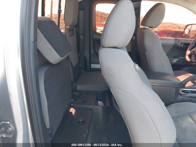 Toyota Tacoma Sr 2017 5TFRX5GN3HX101876 Image 8