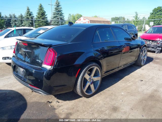 2C3CCAGG3GH161837 Chrysler 300 300s