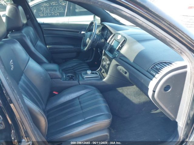 2C3CCAGG3GH161837 Chrysler 300 300s