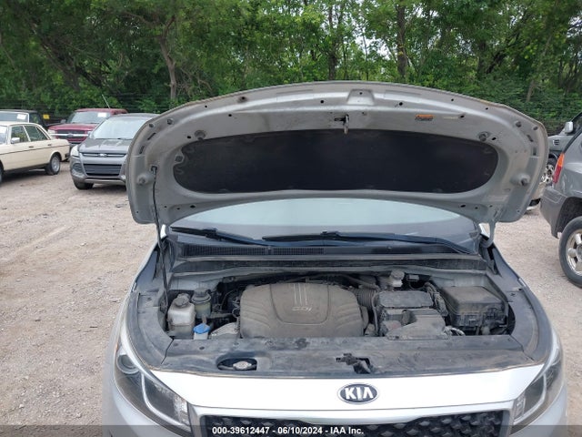 KIA SEDONA LX 2016 KNDMB5C16G6081932 Image 10