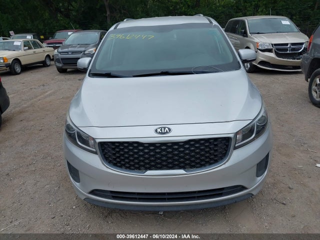 KIA SEDONA LX 2016 KNDMB5C16G6081932 Image 6