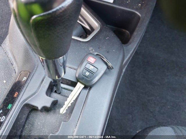 Toyota RAV4 LE 2016 2T3ZFREV3GW242558 Image 11