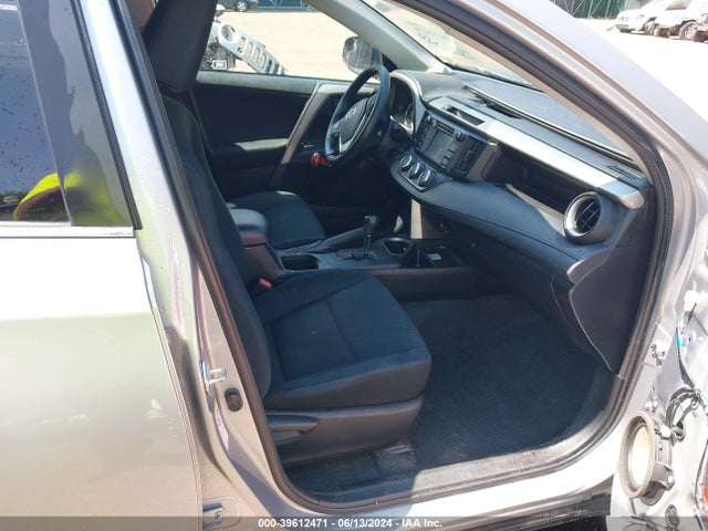 Toyota RAV4 LE 2016 2T3ZFREV3GW242558 Image 5