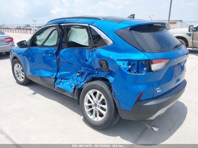 Ford ESCAPE SE 2020 1FMCU0G64LUB23885 Image 3