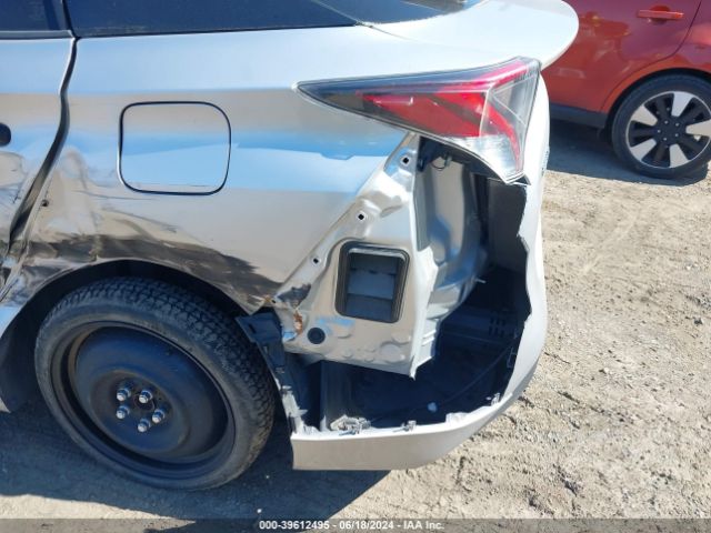 JTDKBRFU2G3021863 Toyota Prius Two