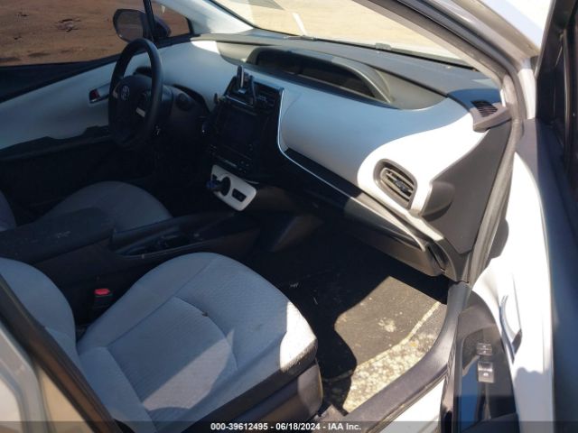JTDKBRFU2G3021863 Toyota Prius Two