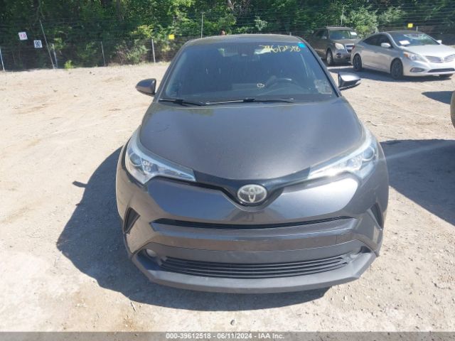 NMTKHMBX3JR029069 Toyota C-hr Xle Premium