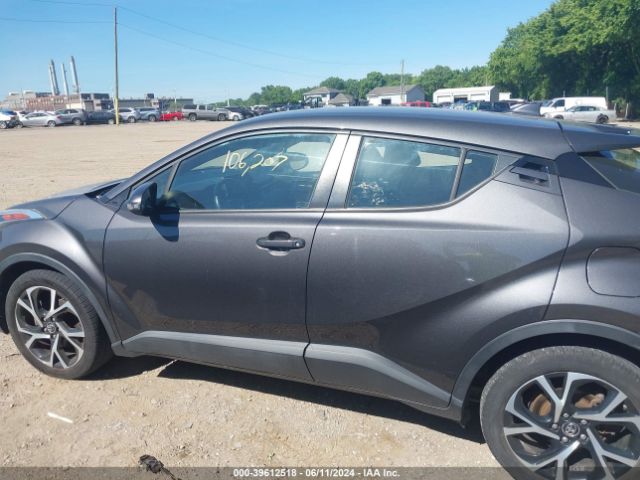 NMTKHMBX3JR029069 Toyota C-hr Xle Premium